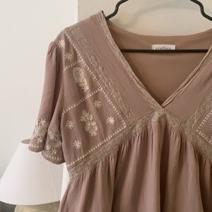 Embroidered Neuflora top